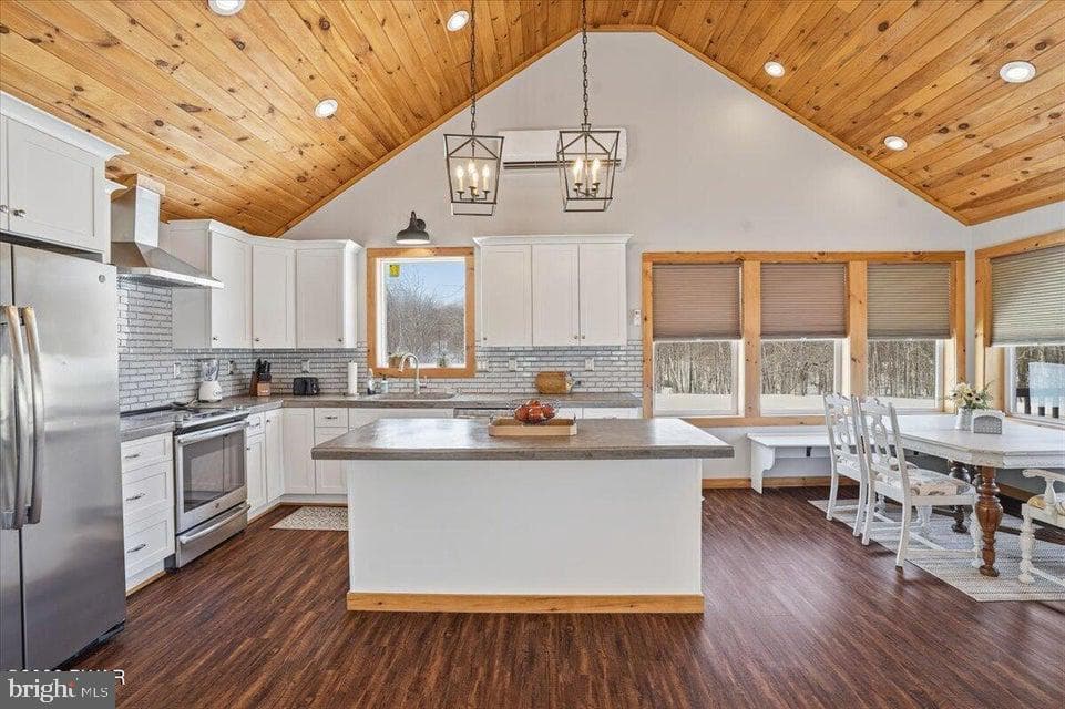 190 Garrity Road photo 31