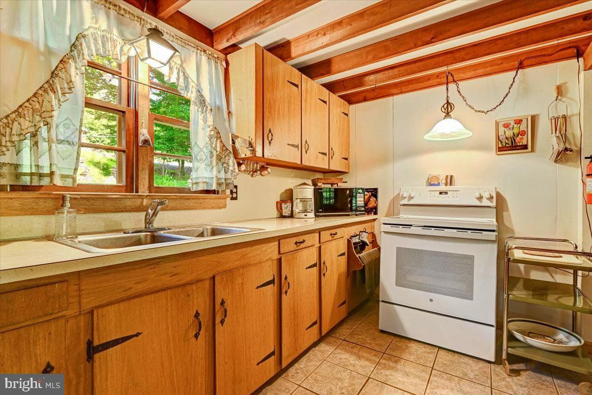 112 Beechwood Cove Road photo 13