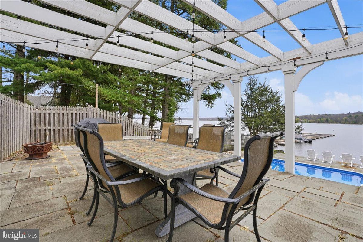114 Shore Road photo 101