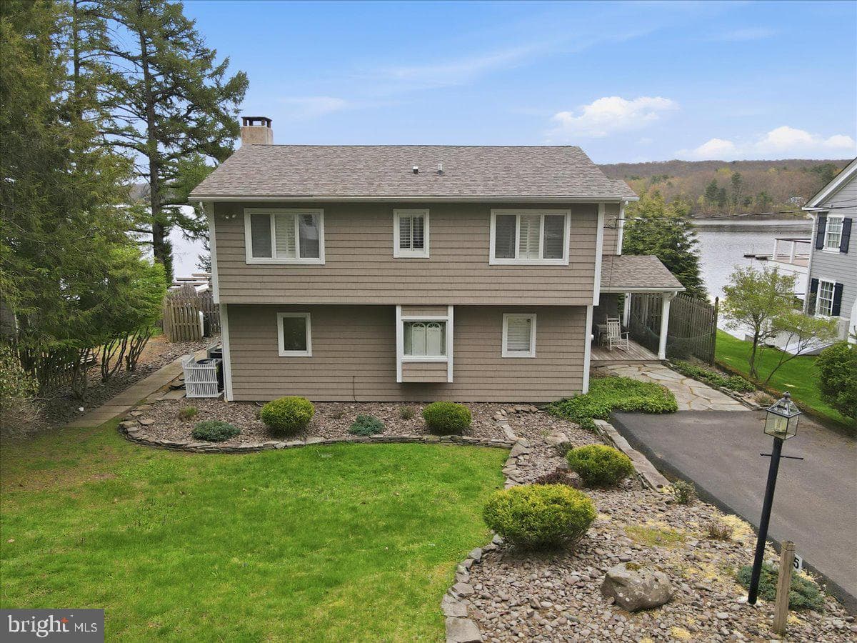 114 Shore Road photo 11