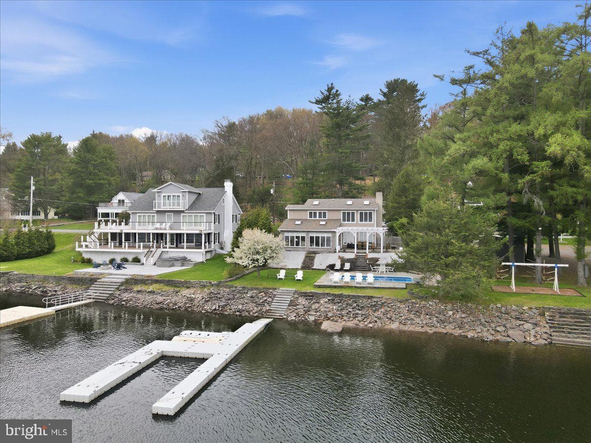 114 Shore Road photo 115