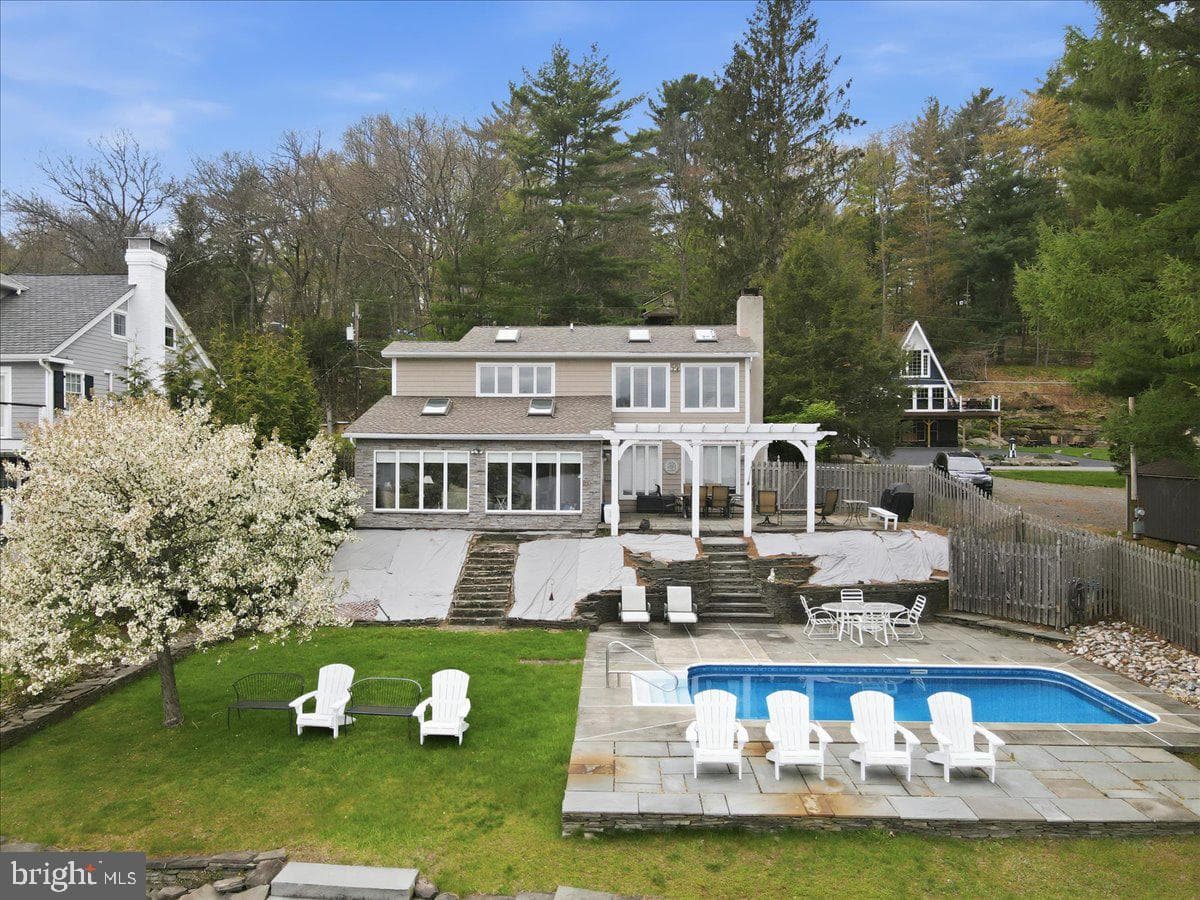 114 Shore Road photo 117
