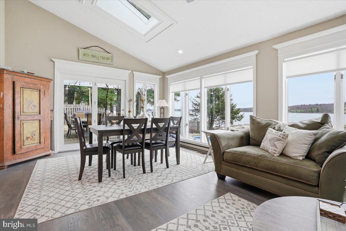 114 Shore Road photo 52