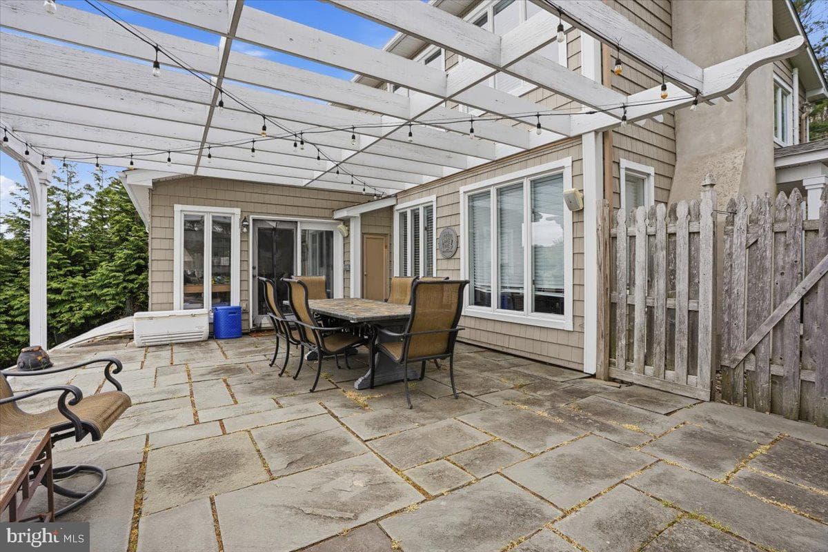 114 Shore Road photo 98