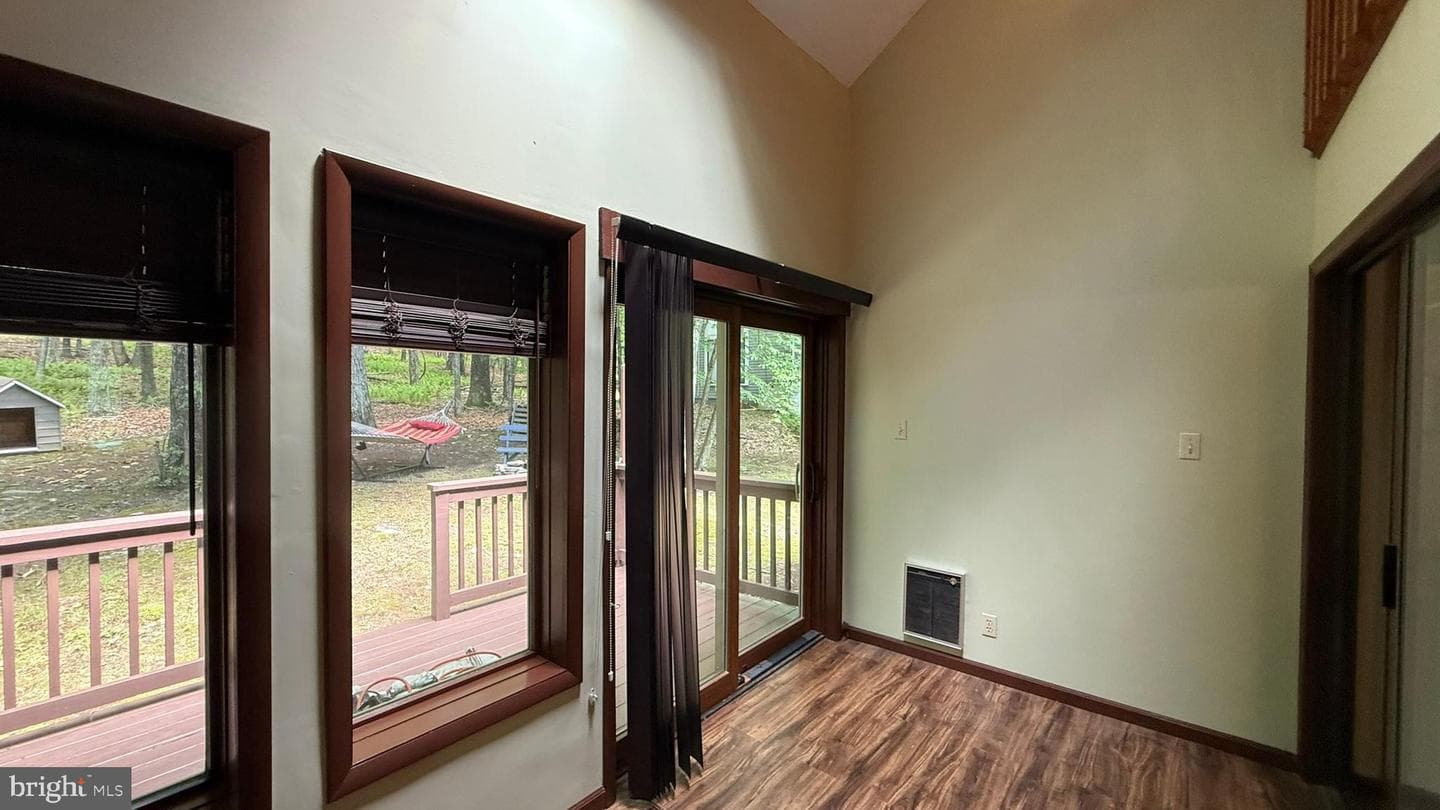 4271 Winchester Way photo 15