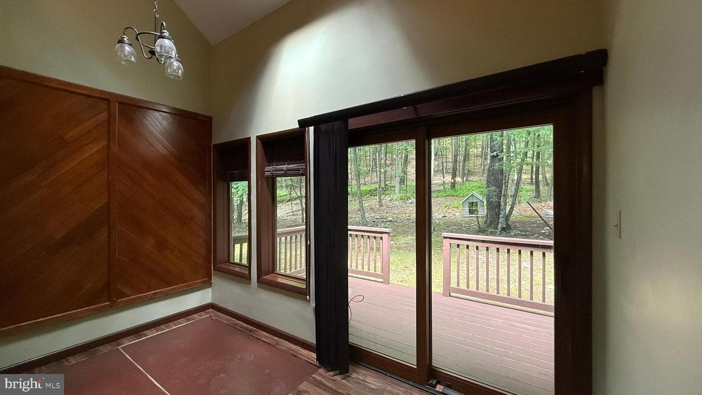 4271 Winchester Way photo 16