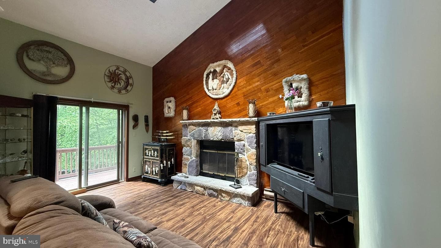 4271 Winchester Way photo 19