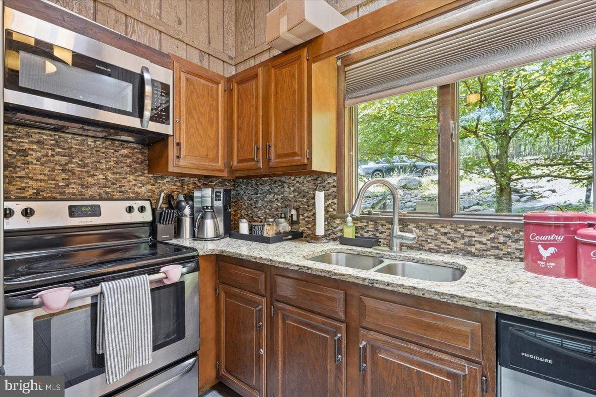 1076 Porter Drive photo 26
