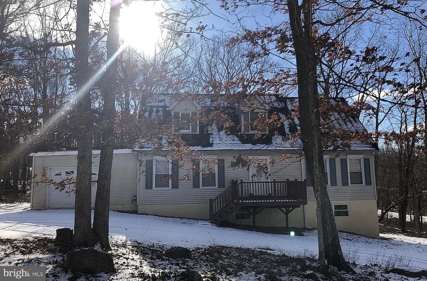 98 Surrey Lane photo 1