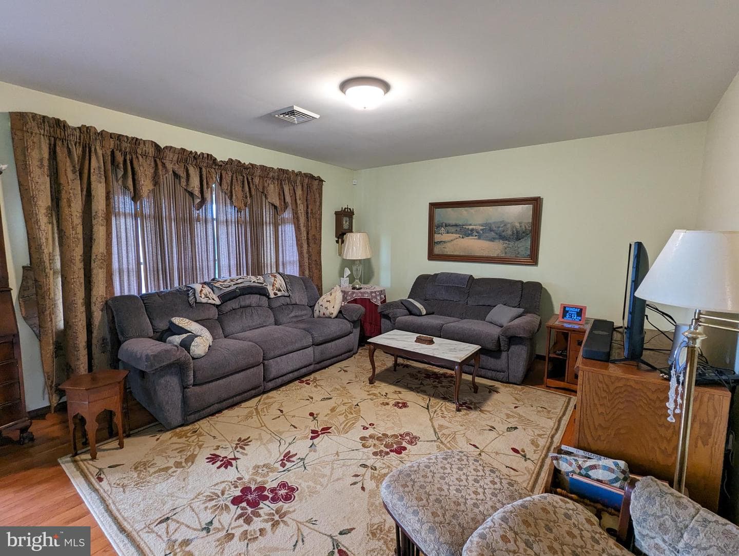 1126 Sunbury Path photo 15