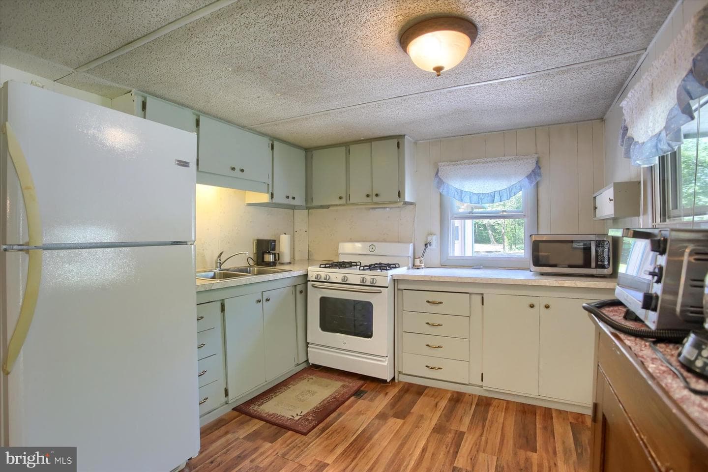 380 Bottom Road photo 6