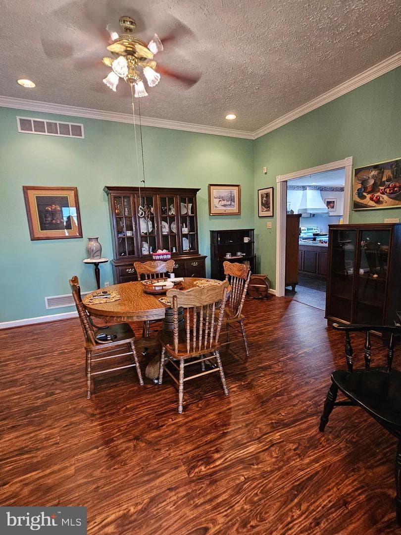 705 Veterans Way photo 20