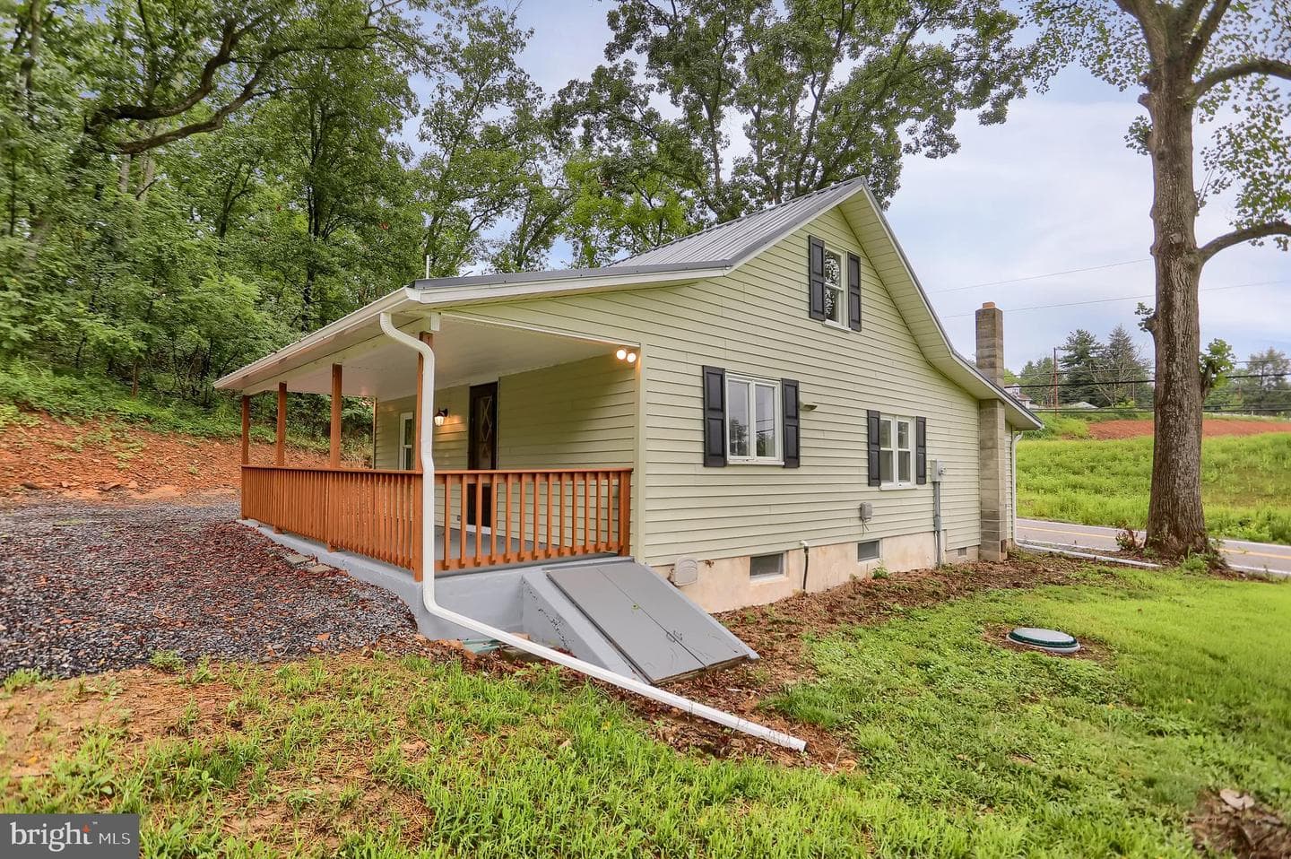 7420 Spring Road photo 2