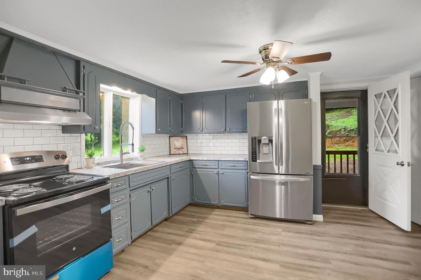 7420 Spring Road photo 5