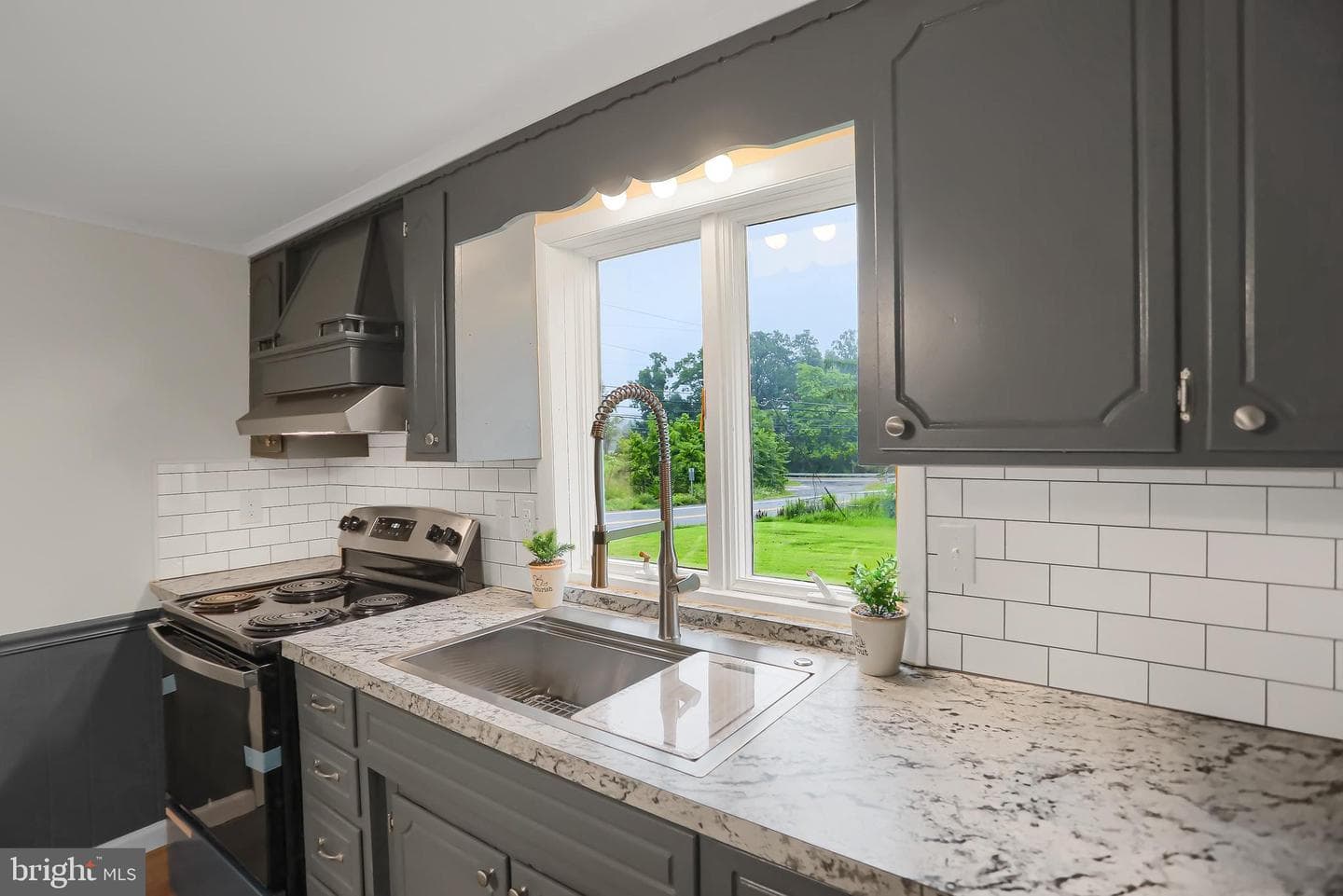 7420 Spring Road photo 7