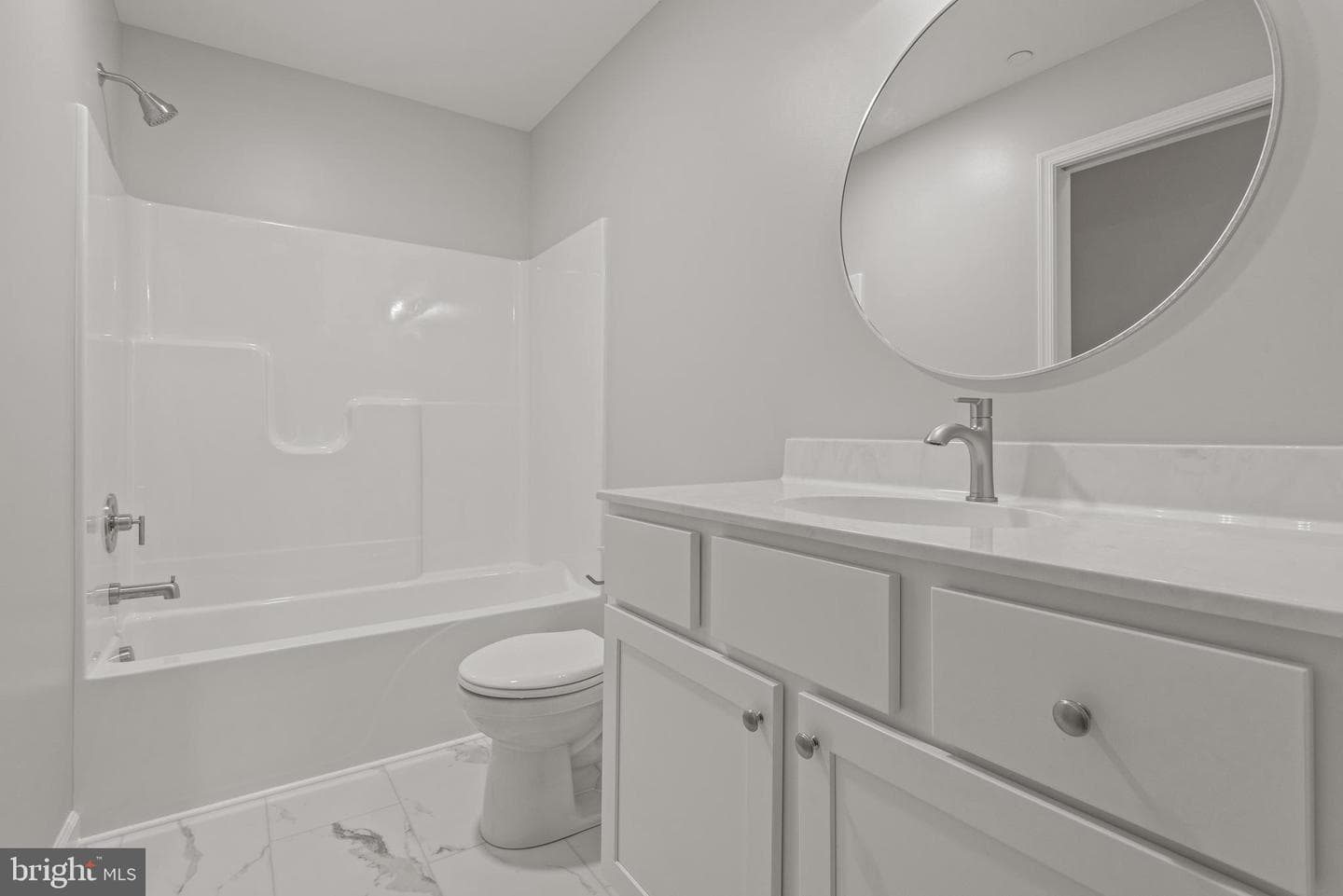 52 Petersburg Lane photo 27