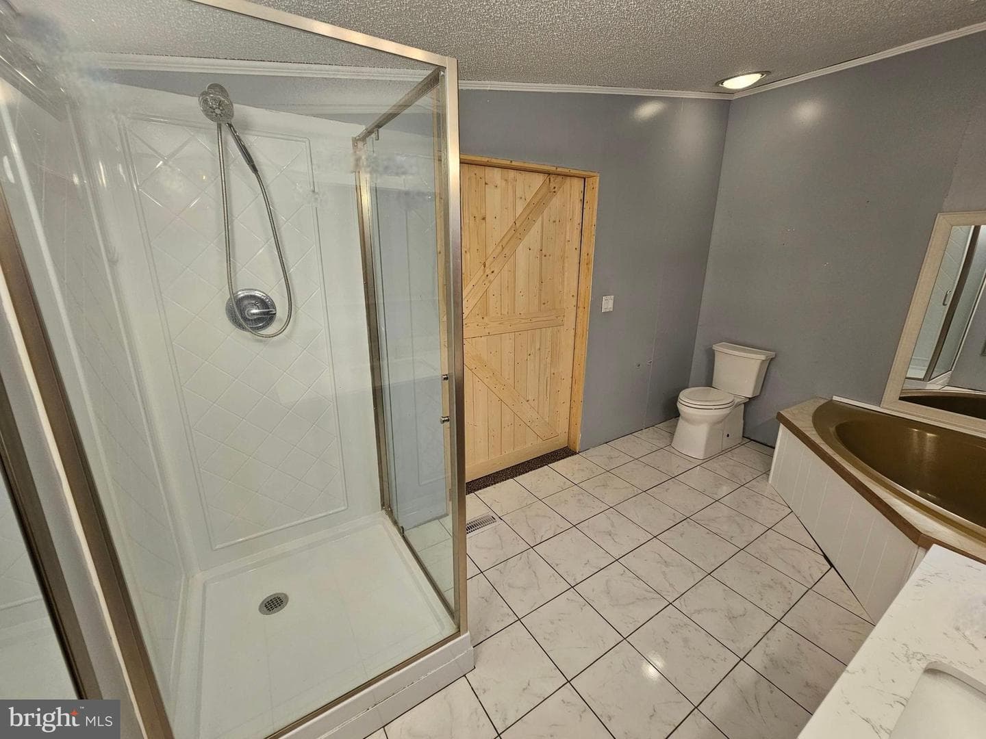 415 Meadow Lane photo 4
