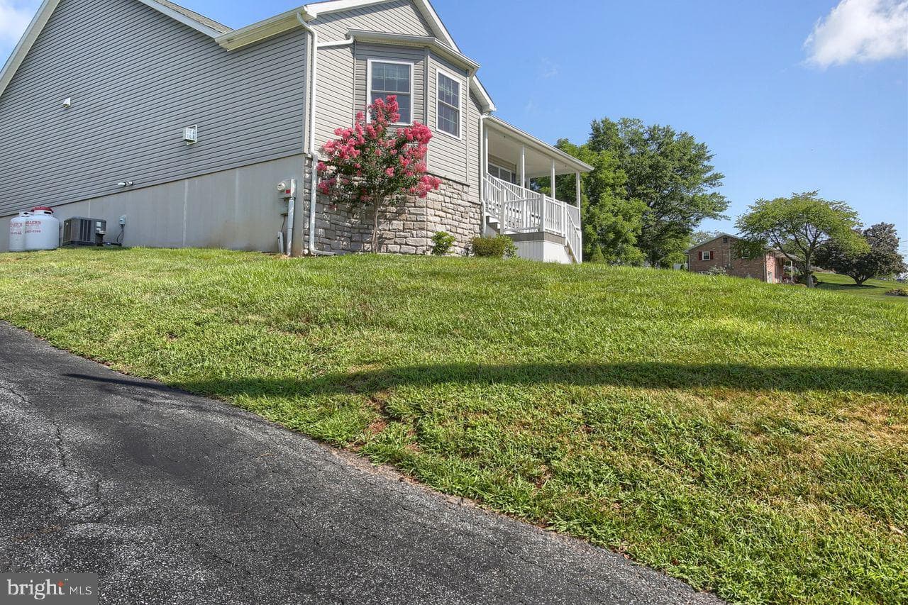 110 Aucker Street photo 2