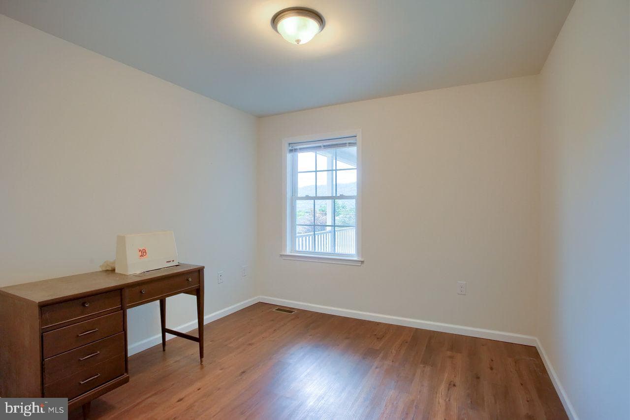 110 Aucker Street photo 24