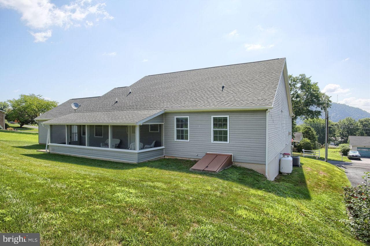 110 Aucker Street photo 41