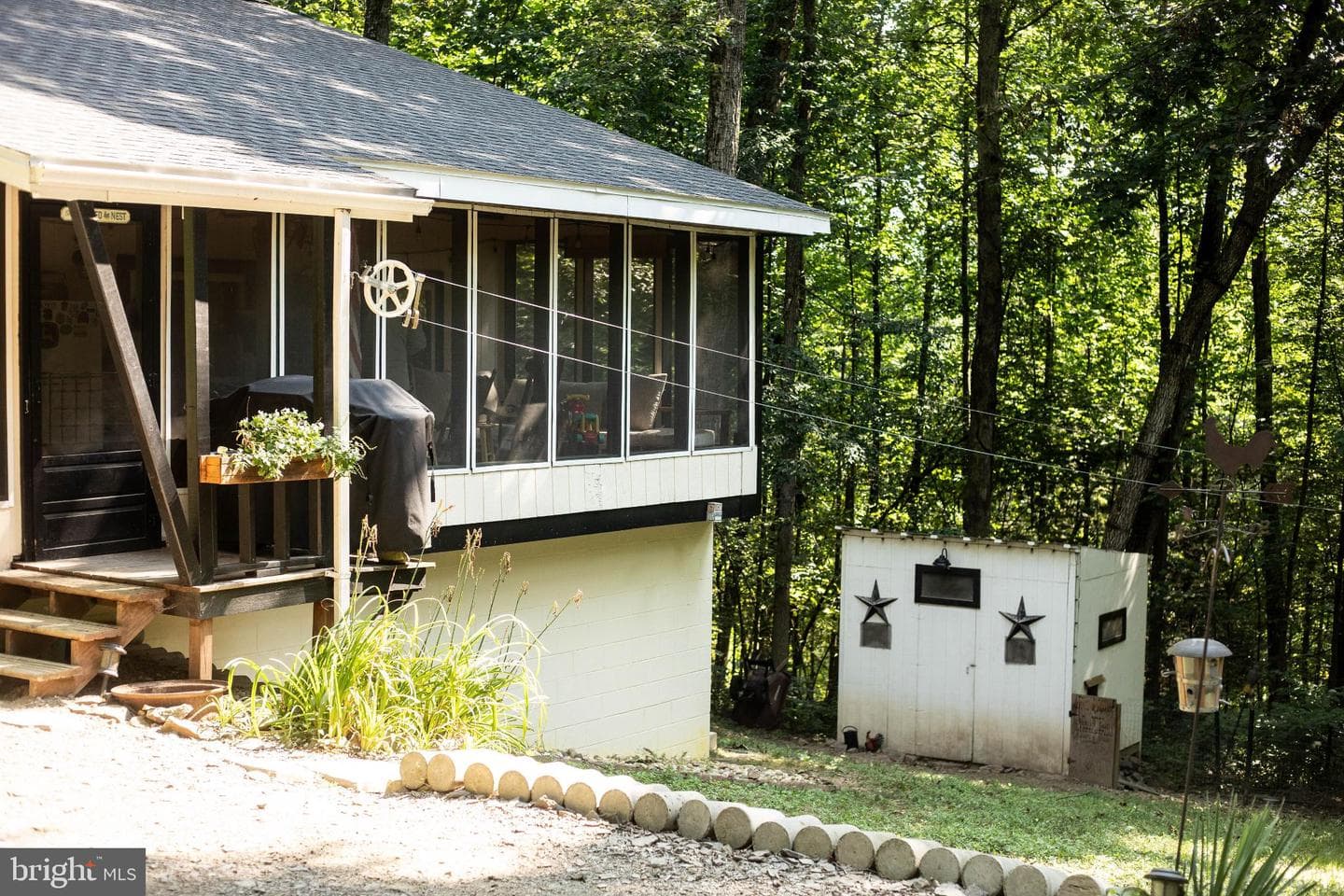 398 Acorn Road photo 4