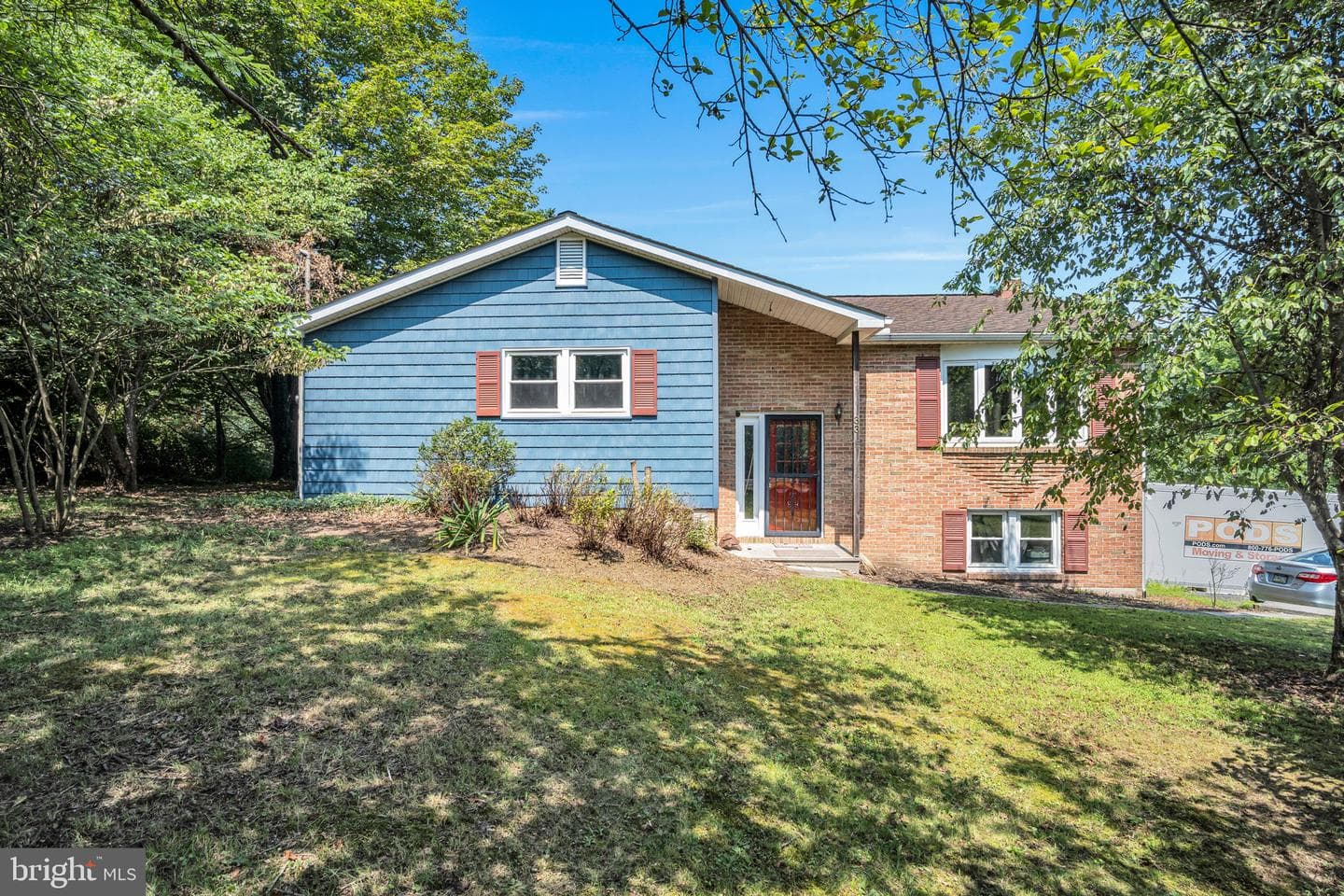 33 Huggins Road photo 1