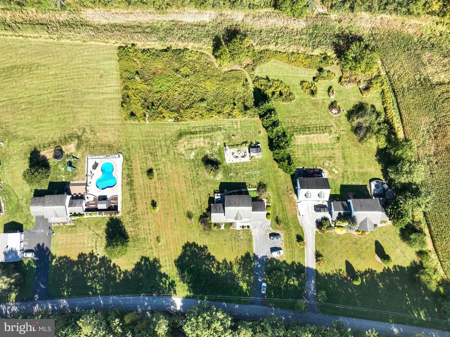310 Greenbriar Road photo 30