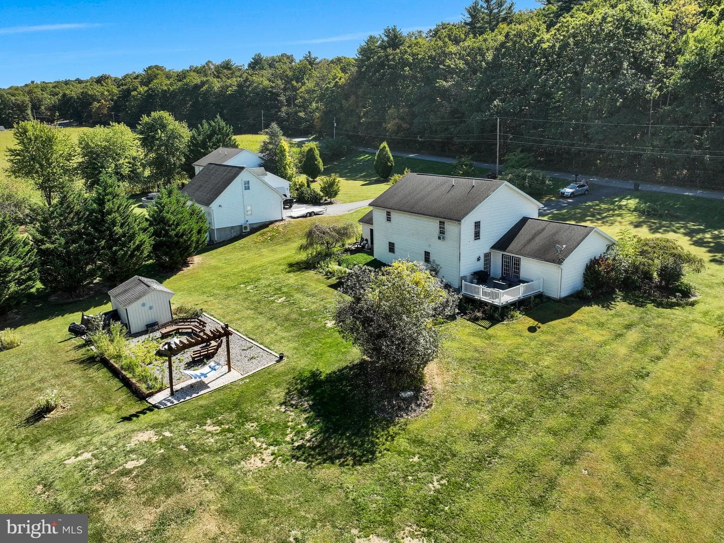 310 Greenbriar Road photo 31