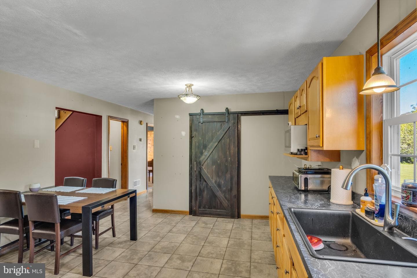 310 Greenbriar Road photo 6