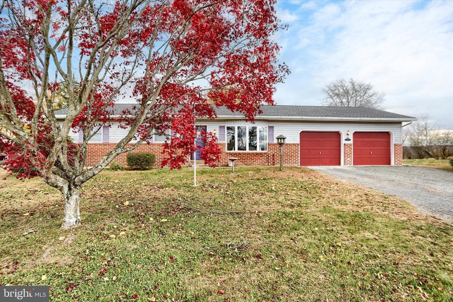 2751 Middle Ridge photo 2