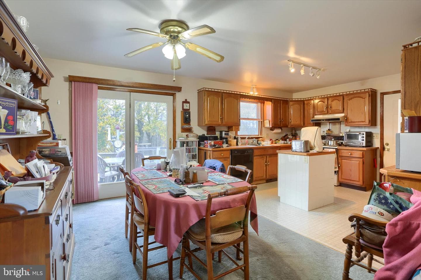 2751 Middle Ridge photo 6