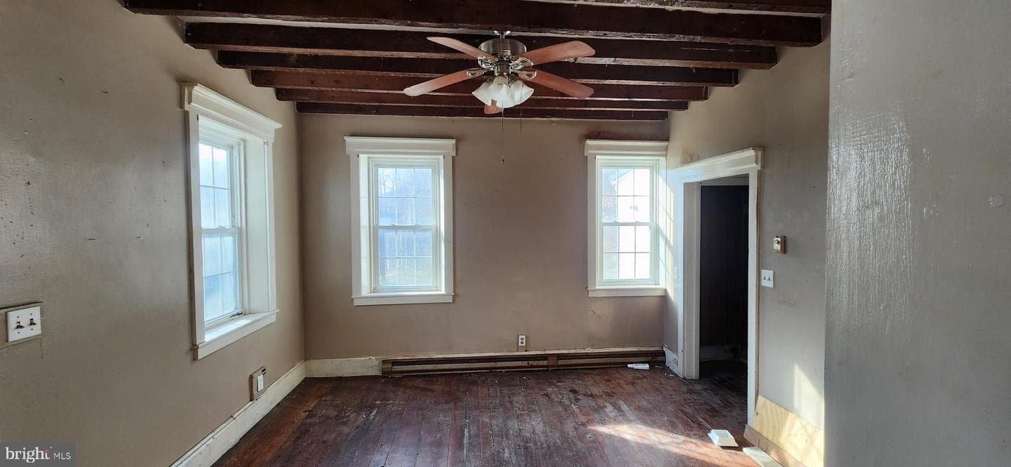 734 Bridgeport Road photo 21