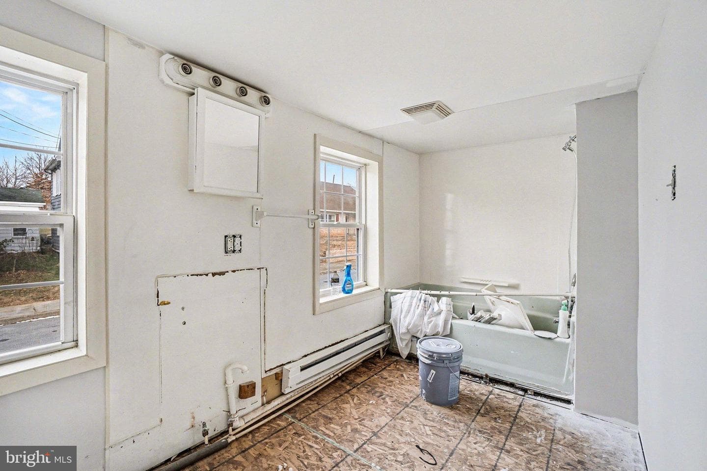 122 N High Street photo 14