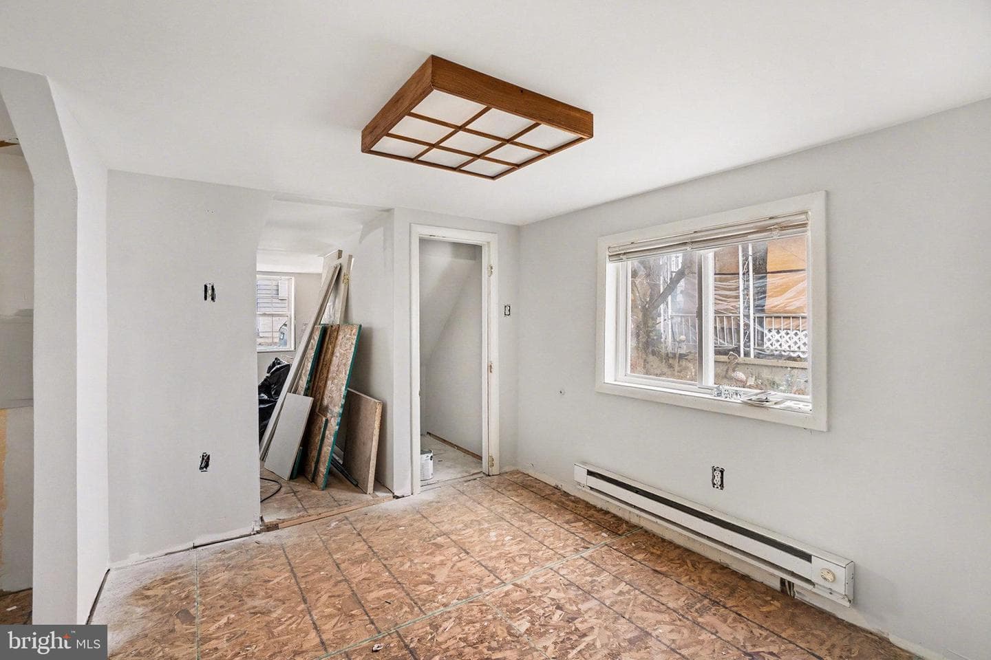 122 N High Street photo 6
