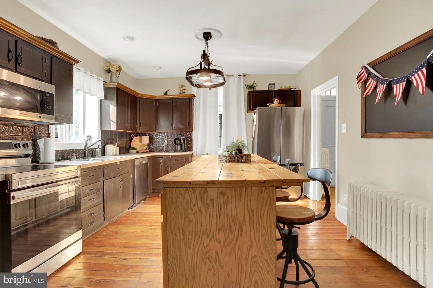 7032 Veterans Way photo 22
