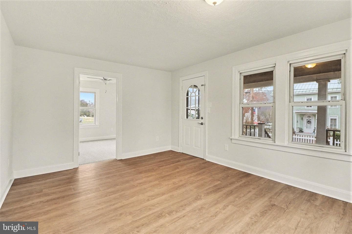 825 N Lincoln Street photo 9