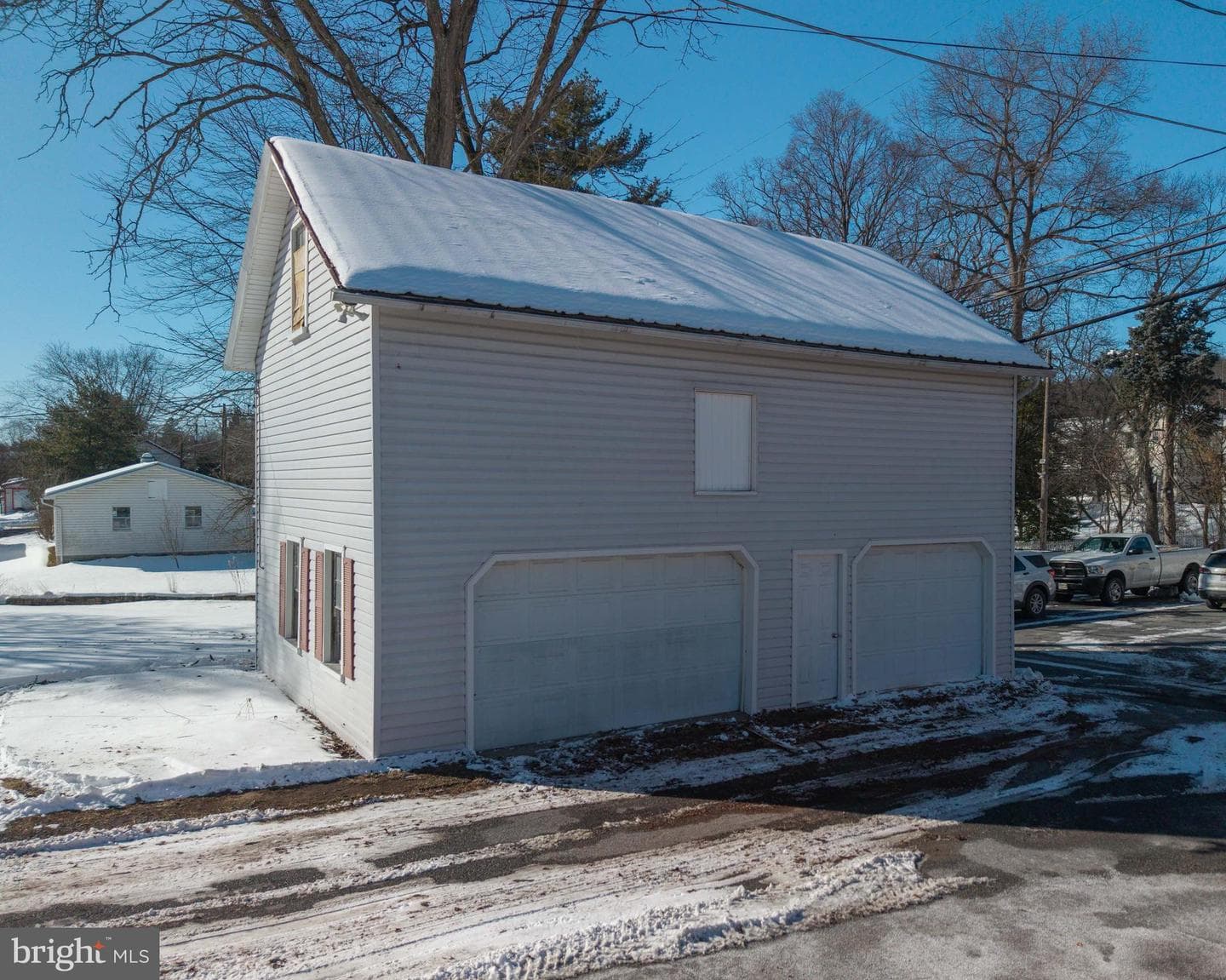 30 W Mcclure Street photo 5