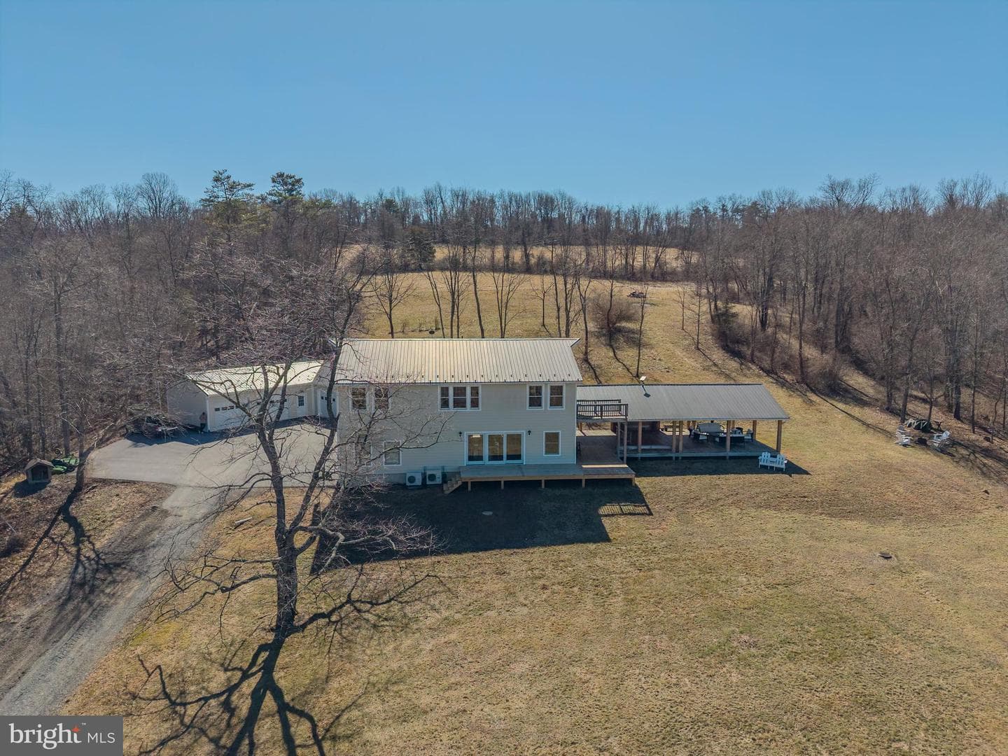 651 Robinson Road photo 1