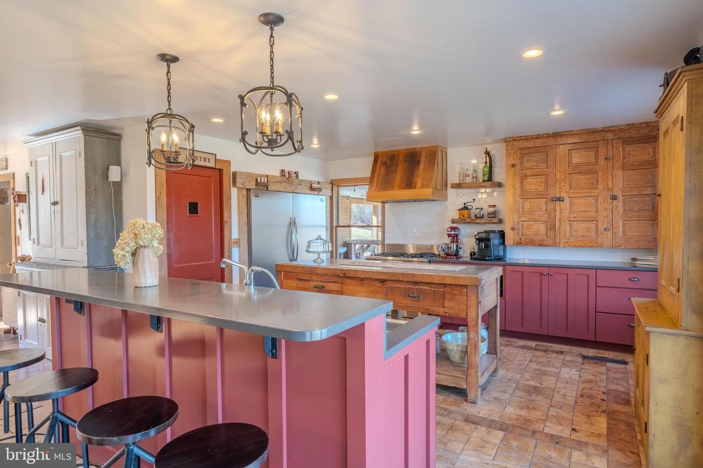 651 Robinson Road photo 12