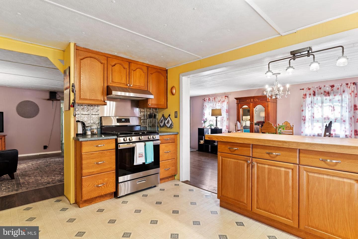 295 Greenbriar Road photo 3