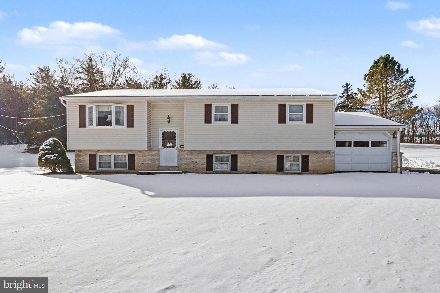 1358 Mannsville Road photo 2