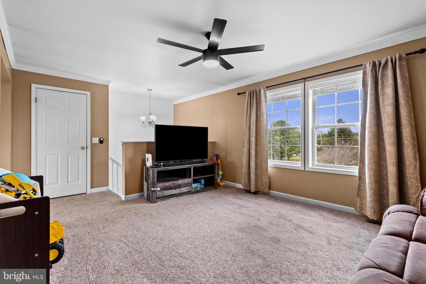635 Newport Road photo 10