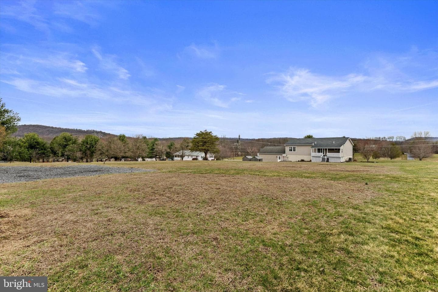 635 Newport Road photo 40