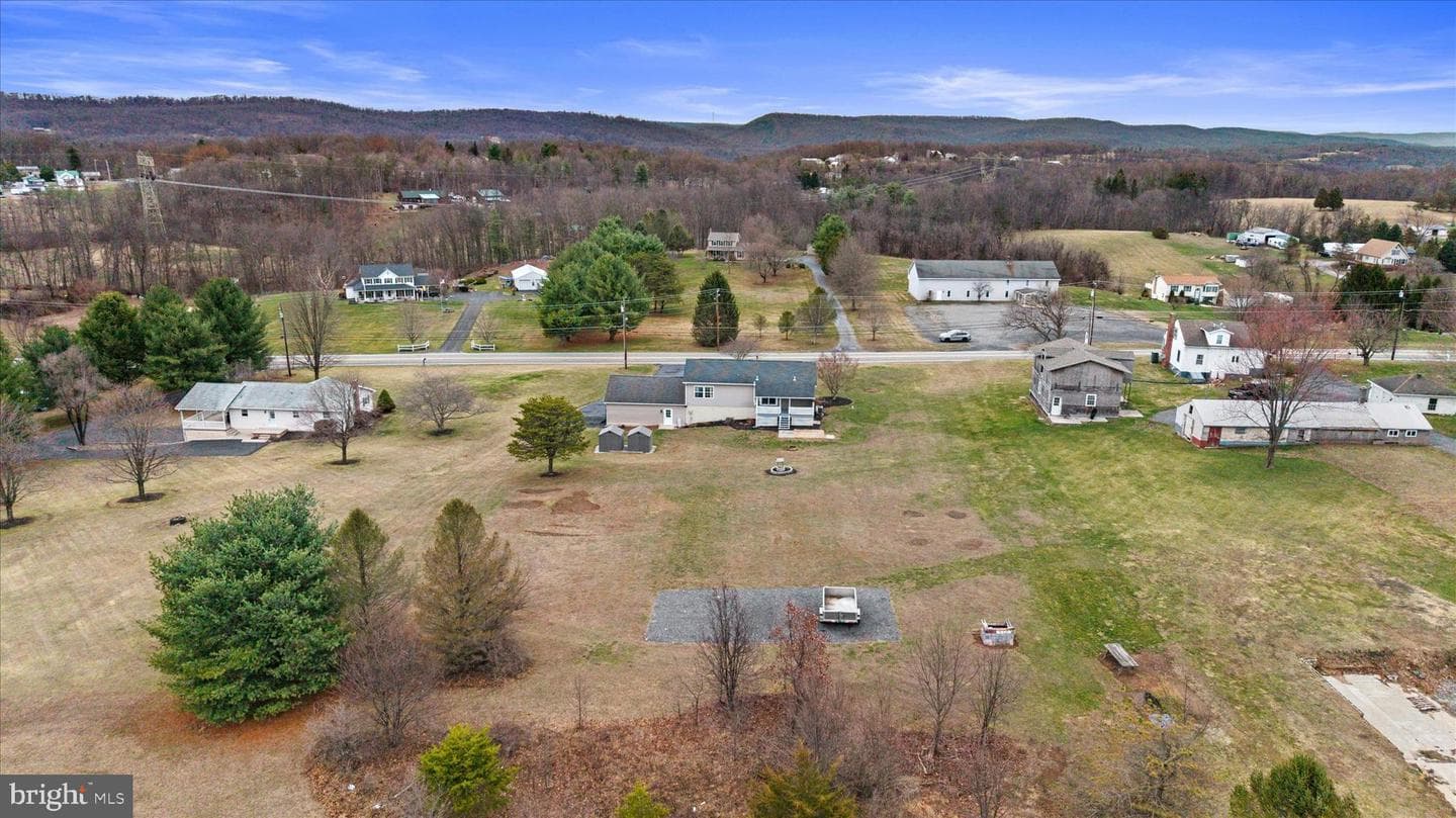 635 Newport Road photo 46