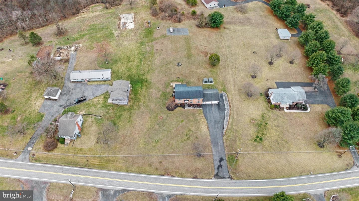 635 Newport Road photo 48