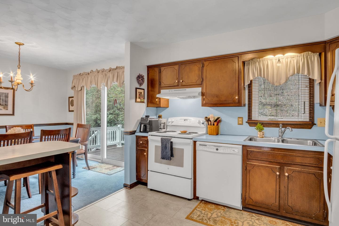 155 Greenbriar Road photo 9