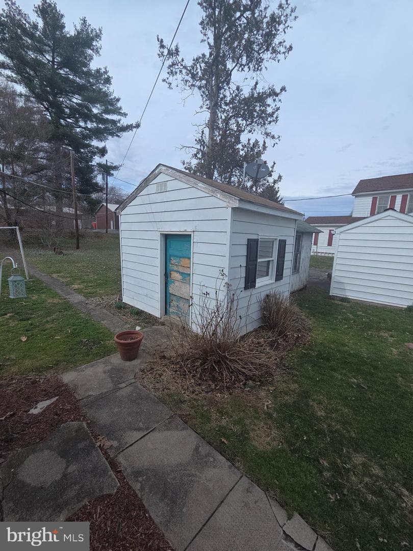 202 N Market Street photo 8