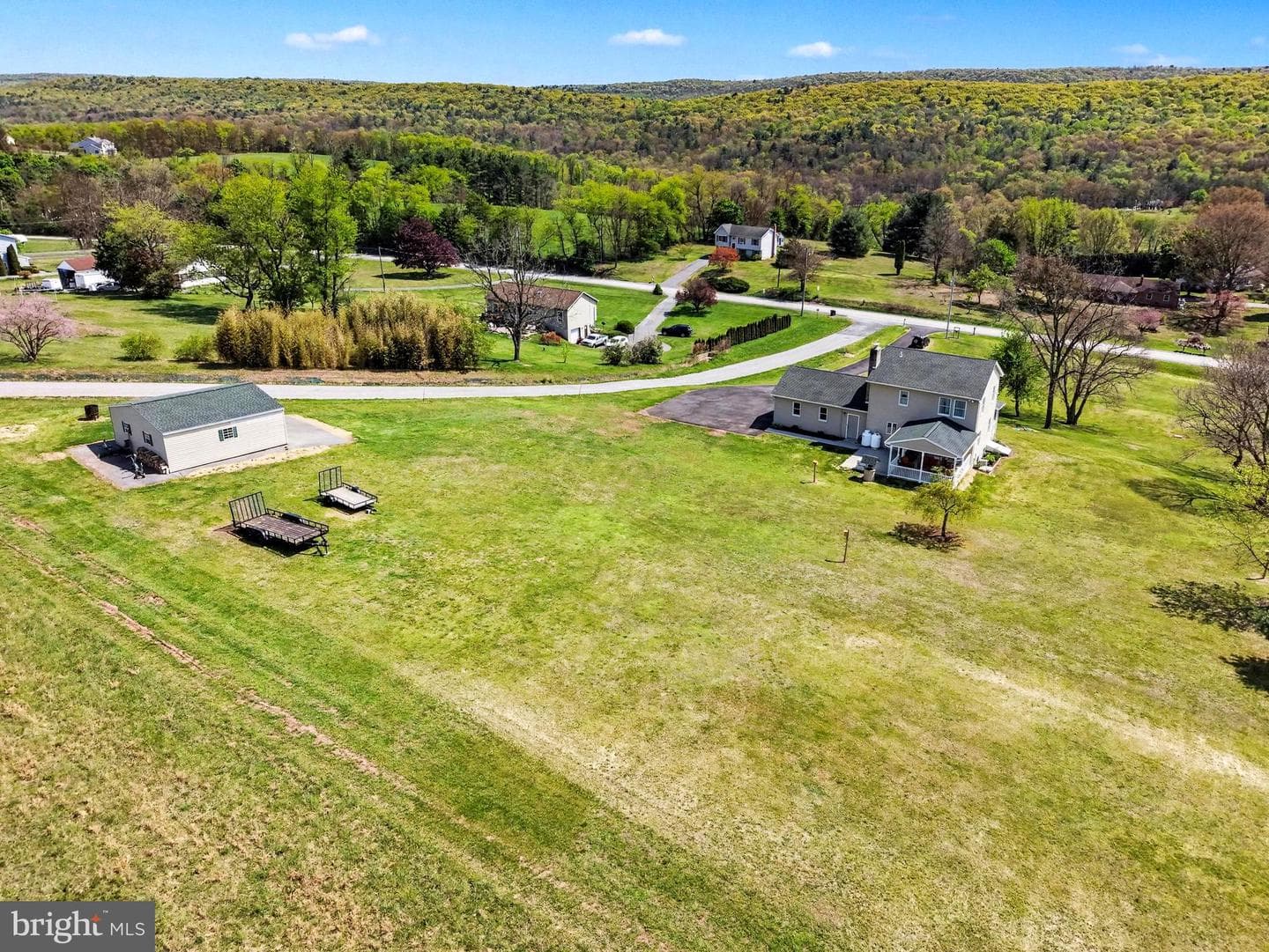 2755 Valley Road photo 25
