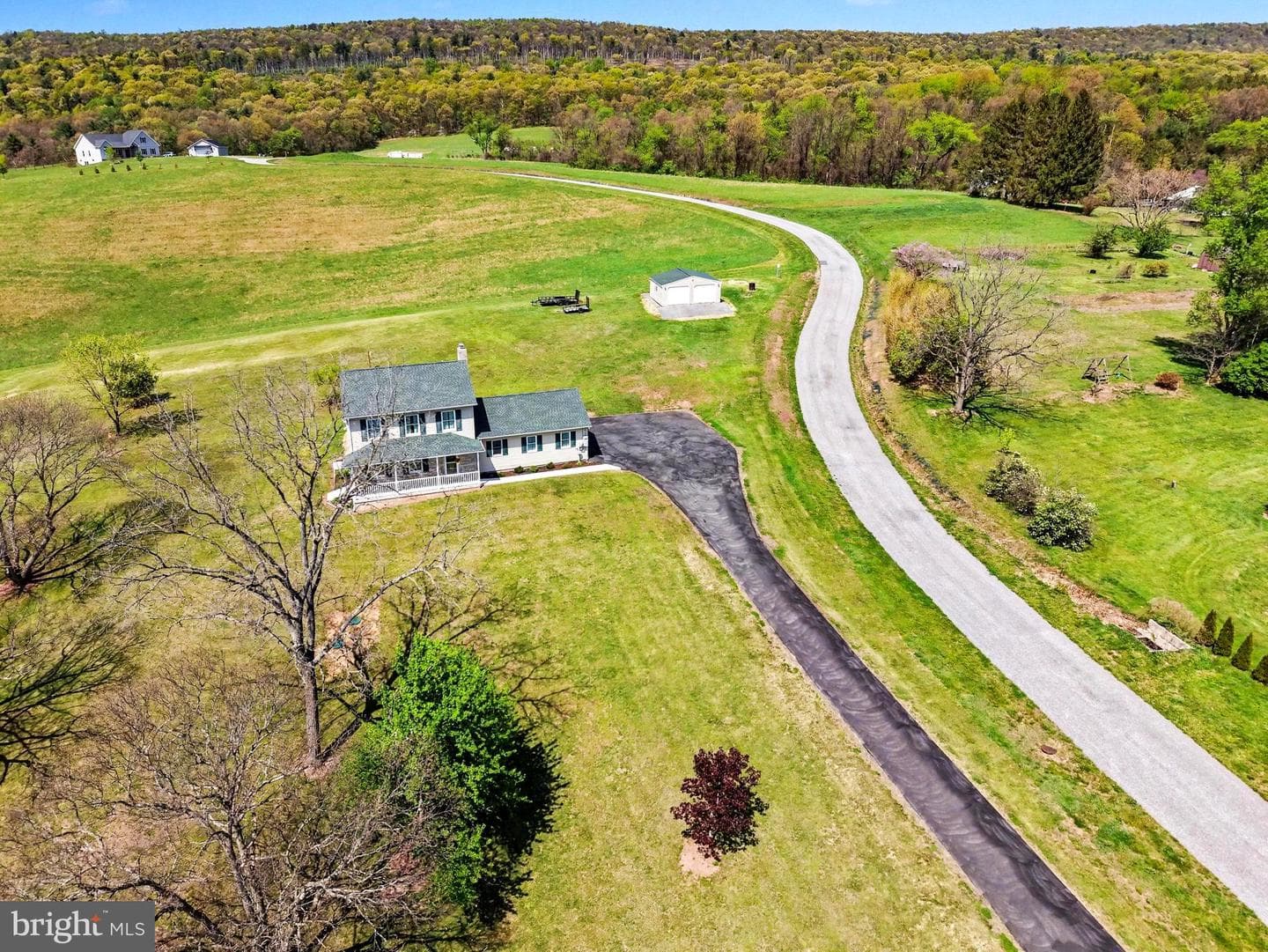 2755 Valley Road photo 28