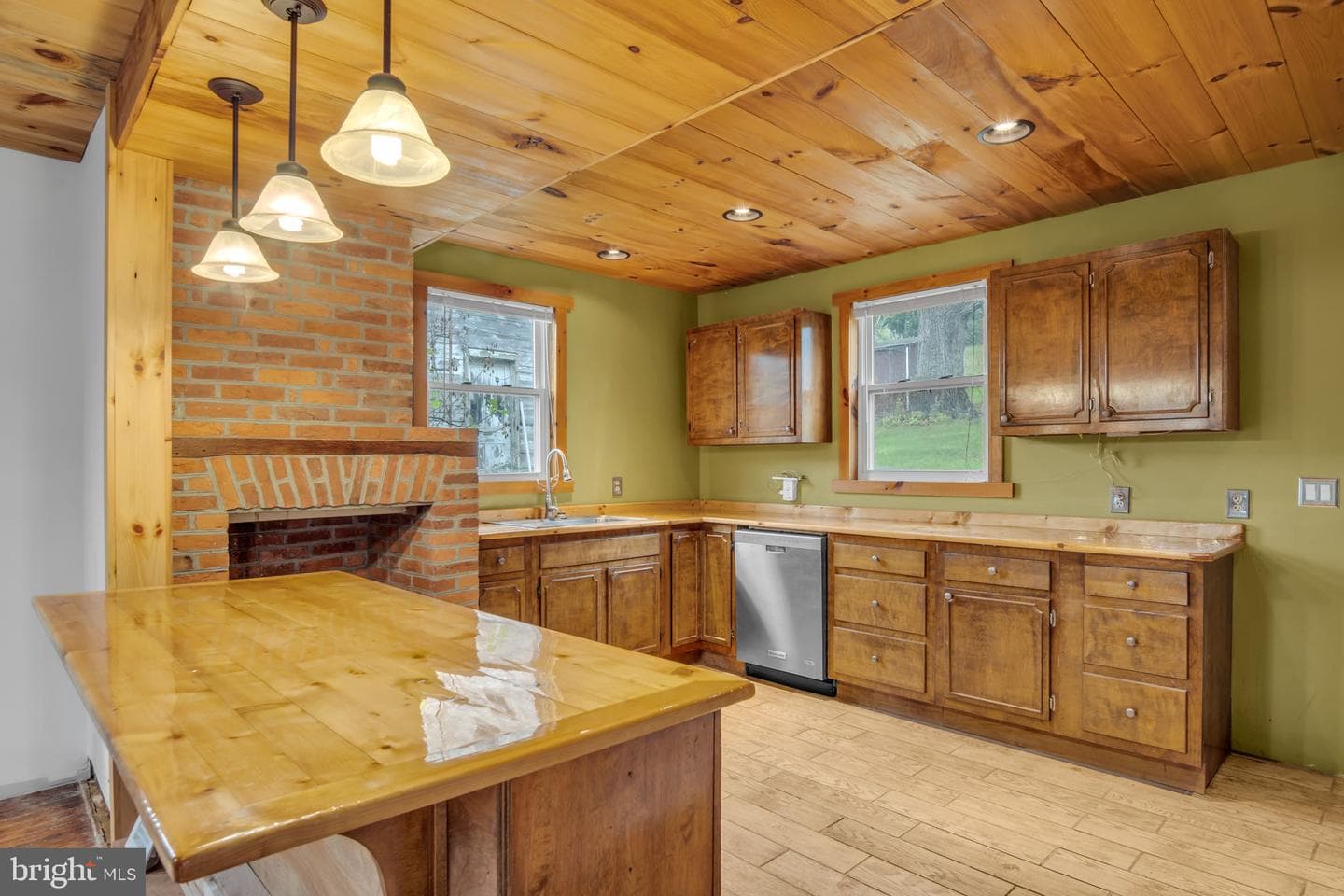 4865 Waggoners Gap Road photo 3